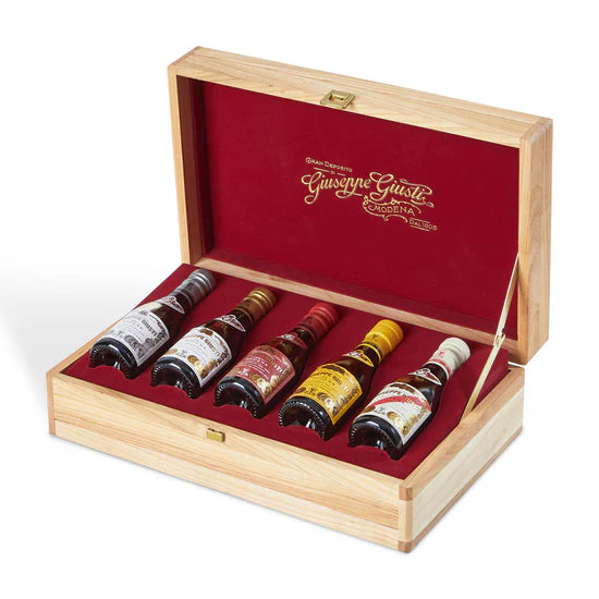 Gift Set in a Wooden Box – 5 x 100 ml